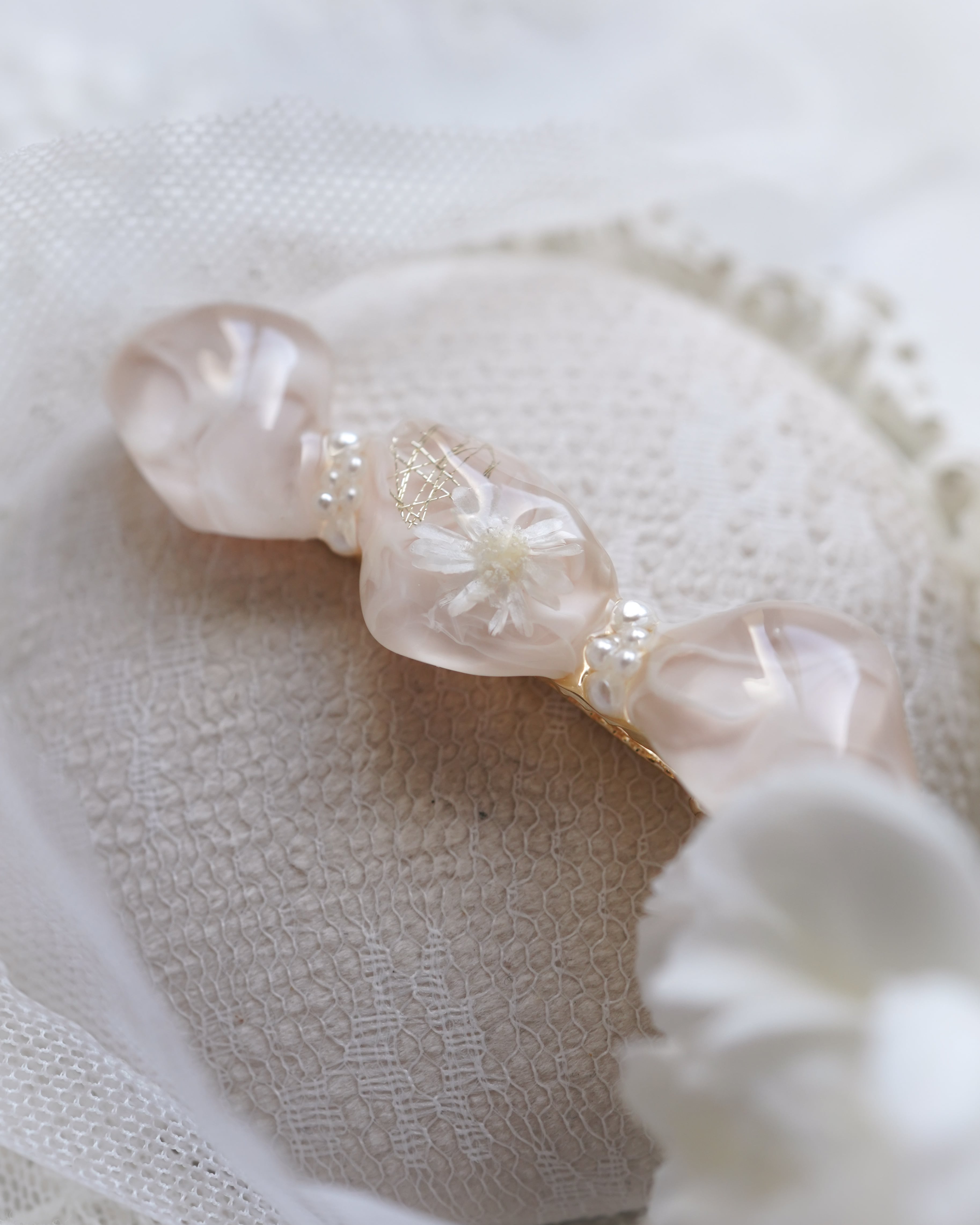 【今回限定品】『 春の訪れ 』ヘアクリップ