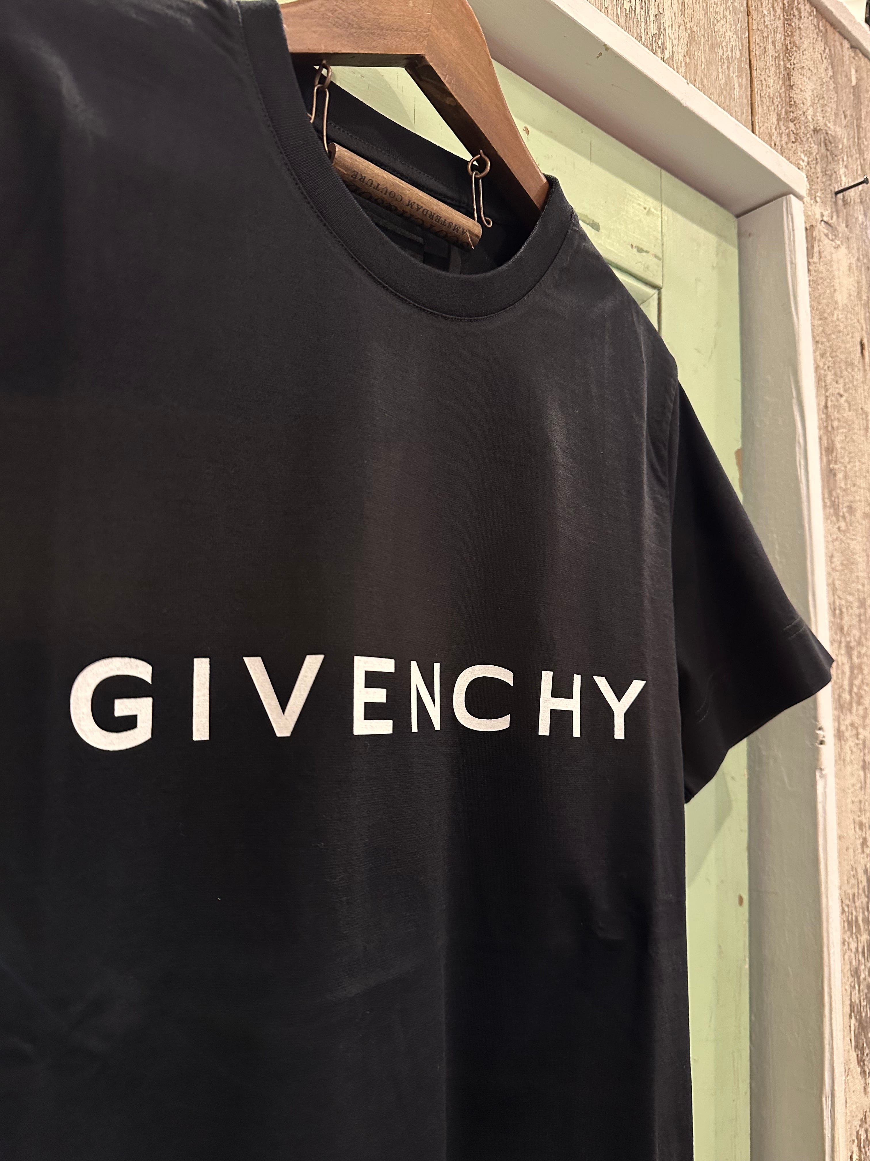 GIVENCHY ジバンシィ 半袖Tシャツ