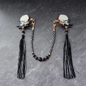 【受注生産】髑髏と蜥蜴の羽織紐　白×黒