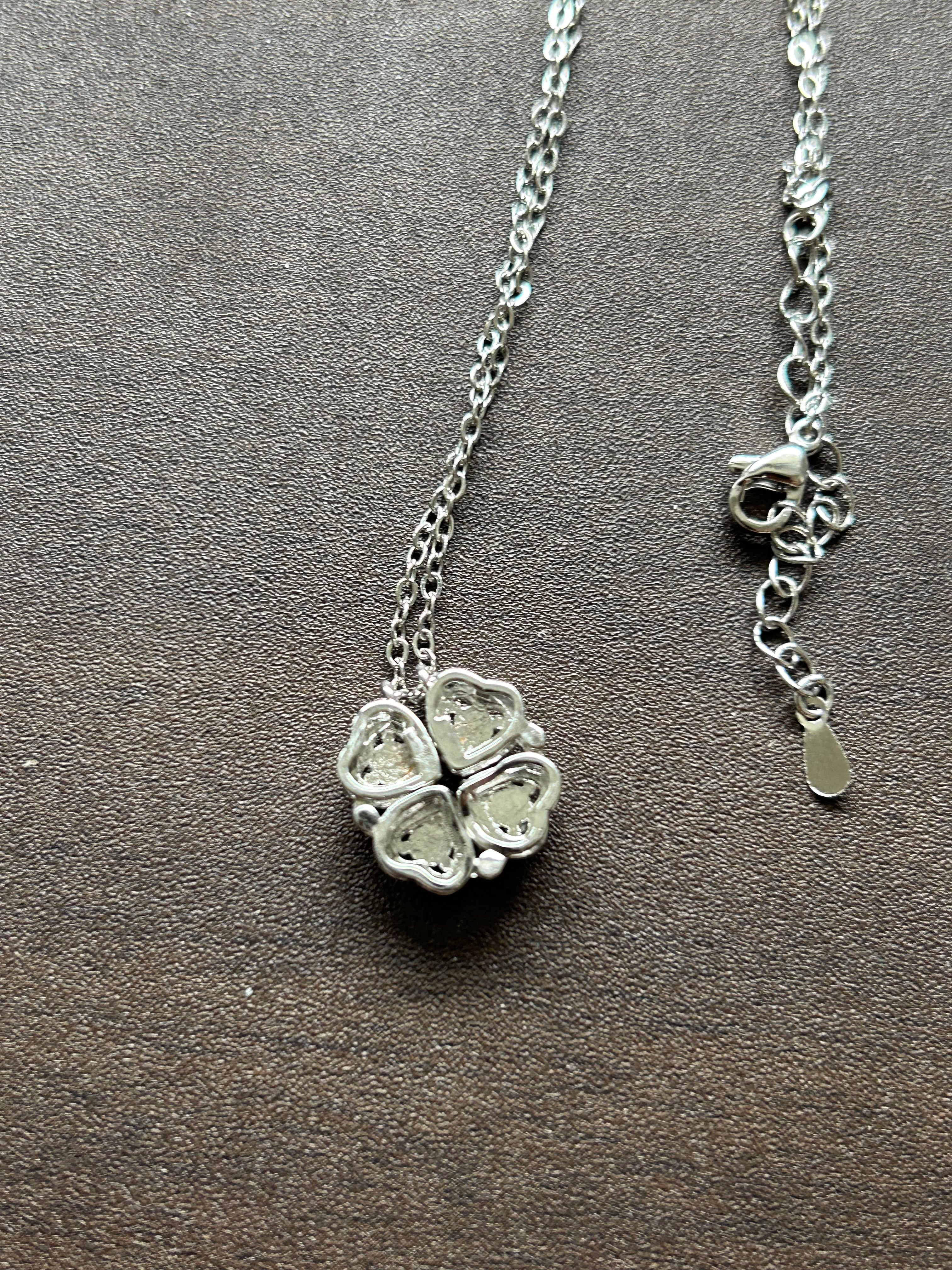 本翡翠ネックレス ミャンマー産 陽緑 氷種 無含浸 無着色 一点物