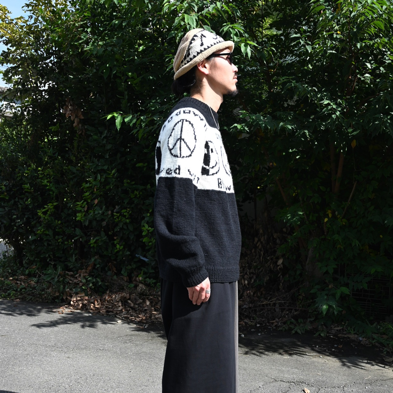 Leh / Smiley Knit Sweater style