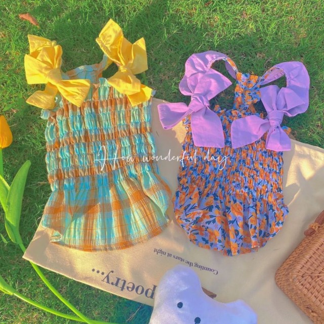 リボンストラップのシャーリングワンピース　犬服　00638