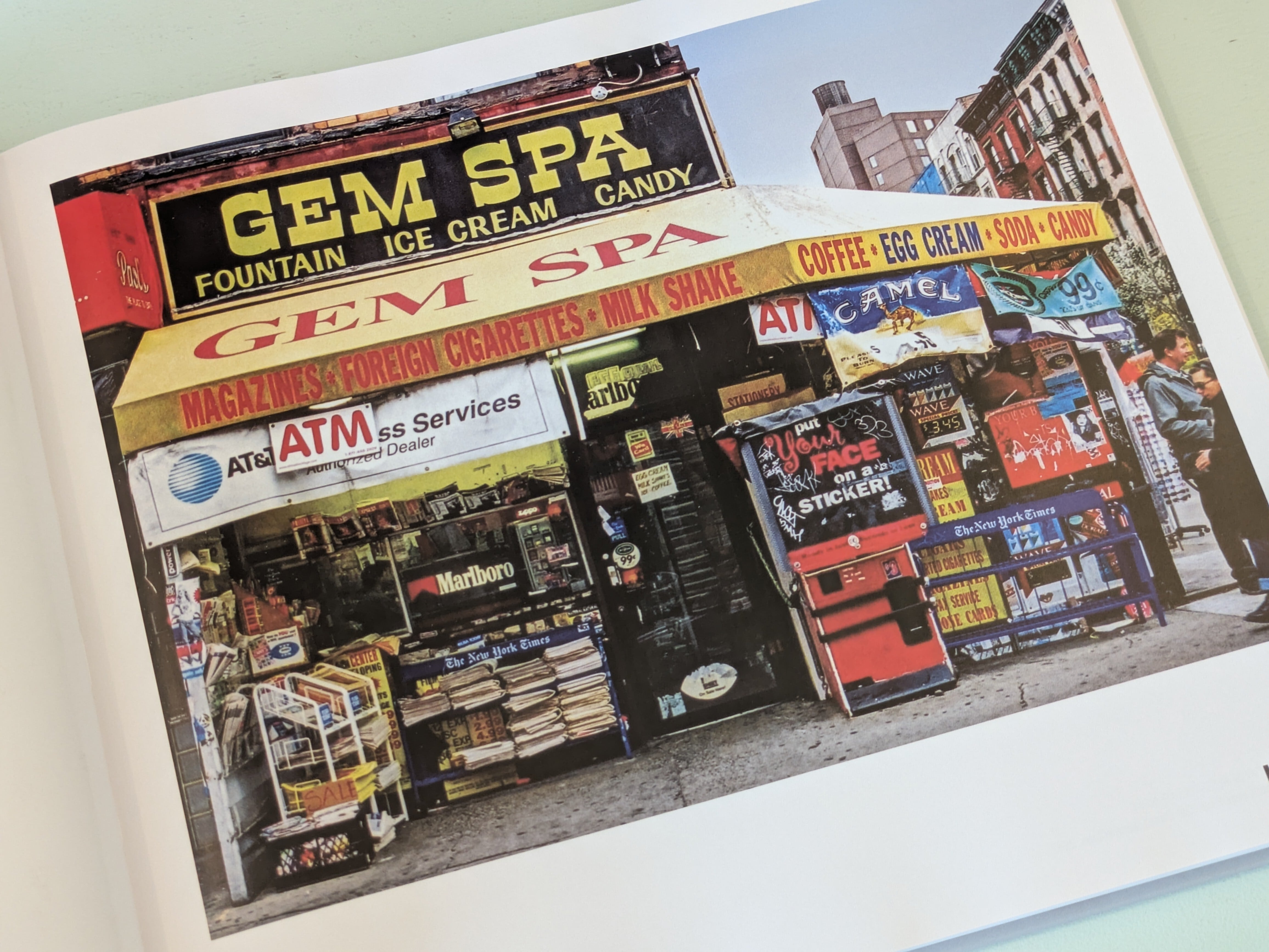 Store Front NYC / ニューヨーク ローカルショップ | Photobooks on