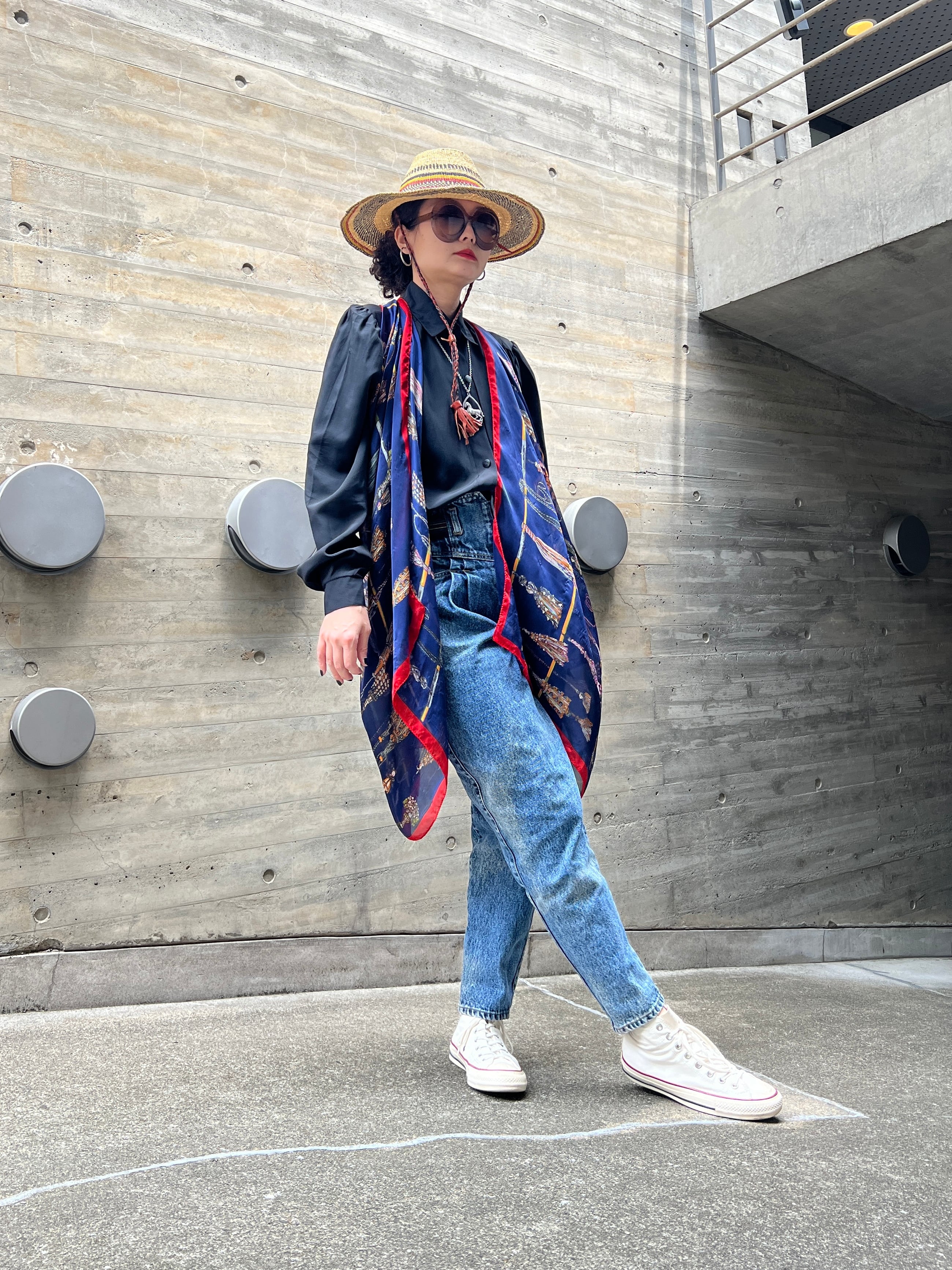 Vintage Navy × red tassel poly stall ( ヴィンテージ ネイビー