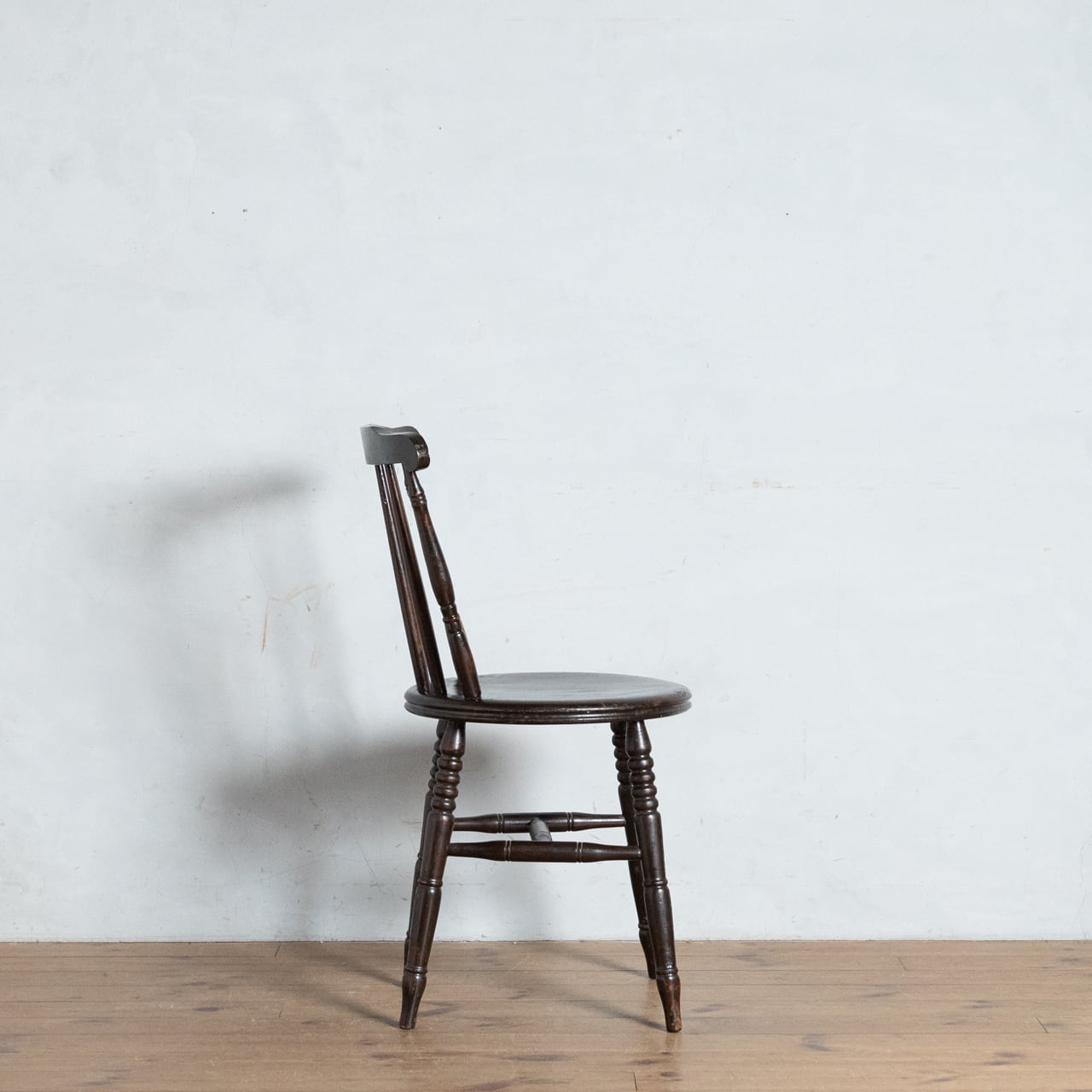 アンティークチェア ニーチェアエックス55周年イベント「Nychair X Elegant Flexibility