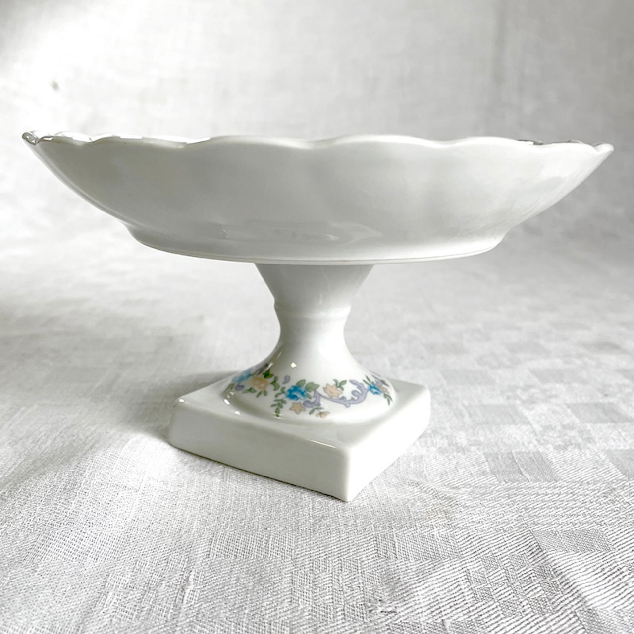 小ぶりのコンポティエ　コンポート　青花咲き乱れ　リモージュ　Limoges Authentique 12twdf16