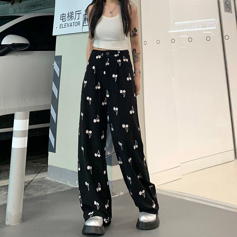 パンツ レディース ワイドパンツ ロングパンツ カジュアルパンツ 柄 ロング丈 可愛い かわいい 大人可愛い きれいめ フェミニン エレガント 上品 おしゃれ お洒落 おとな ナチュラル 抜け感 通勤 ラブリー キュート ガーリー OL 学生 通学 デート お出かけ 女子会 旅行 黒 ブラック 春 夏 さくらんぼ チェリー 10代 20代 30代 40代 韓国 韓国系 着回し デイリー 普段使い ゆったり 体型カバー コーデ 韓国ファッション 旅行 ライブ コンサート リゾート 海 S M L 送料無料