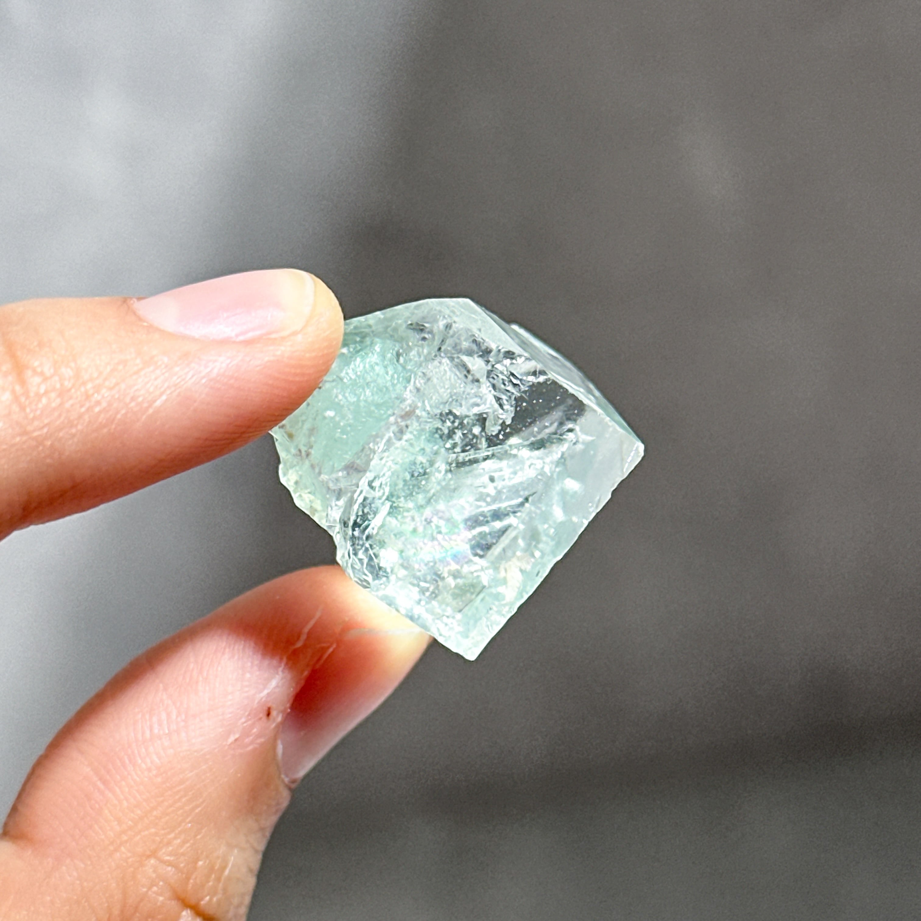 シャンファーリン産フローライト 原石42◇ Fluorite From Xianghualing ◇天然石・鉱物・パワーストーン