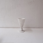 アイスクリームコーンのような花瓶