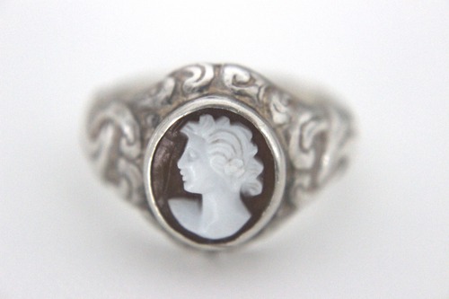 Silver Cameo Ring