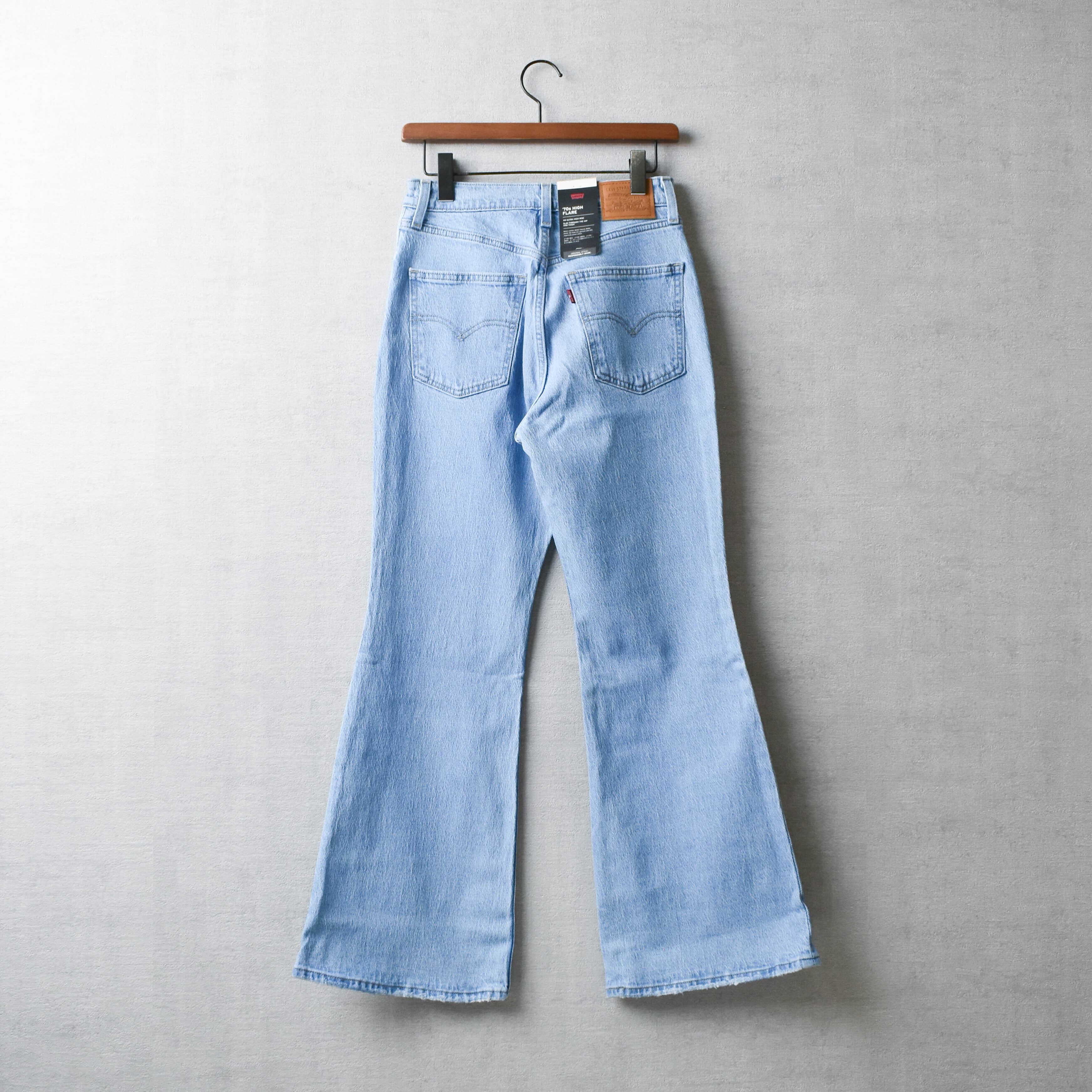 [NEW] LEVI'S 70S HIGH FLARE ライトブルー A0899-0003