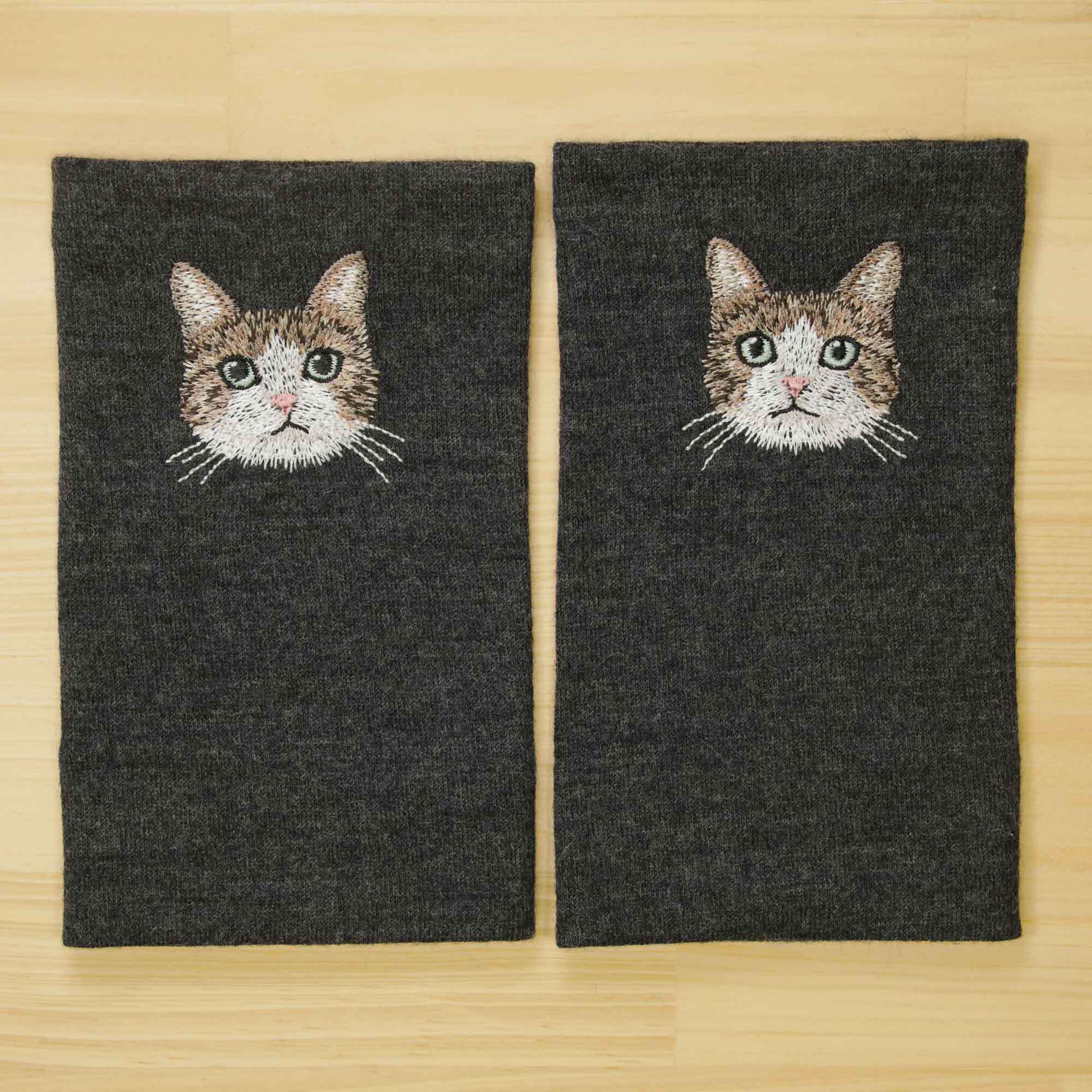 猫リストマフラー】キジ白／東かがわの手袋職人がつくった /222猫の日