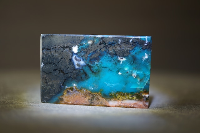インドネシア産ブルーペトリファイドウッド Blue Opalized Petrified Wood 1974