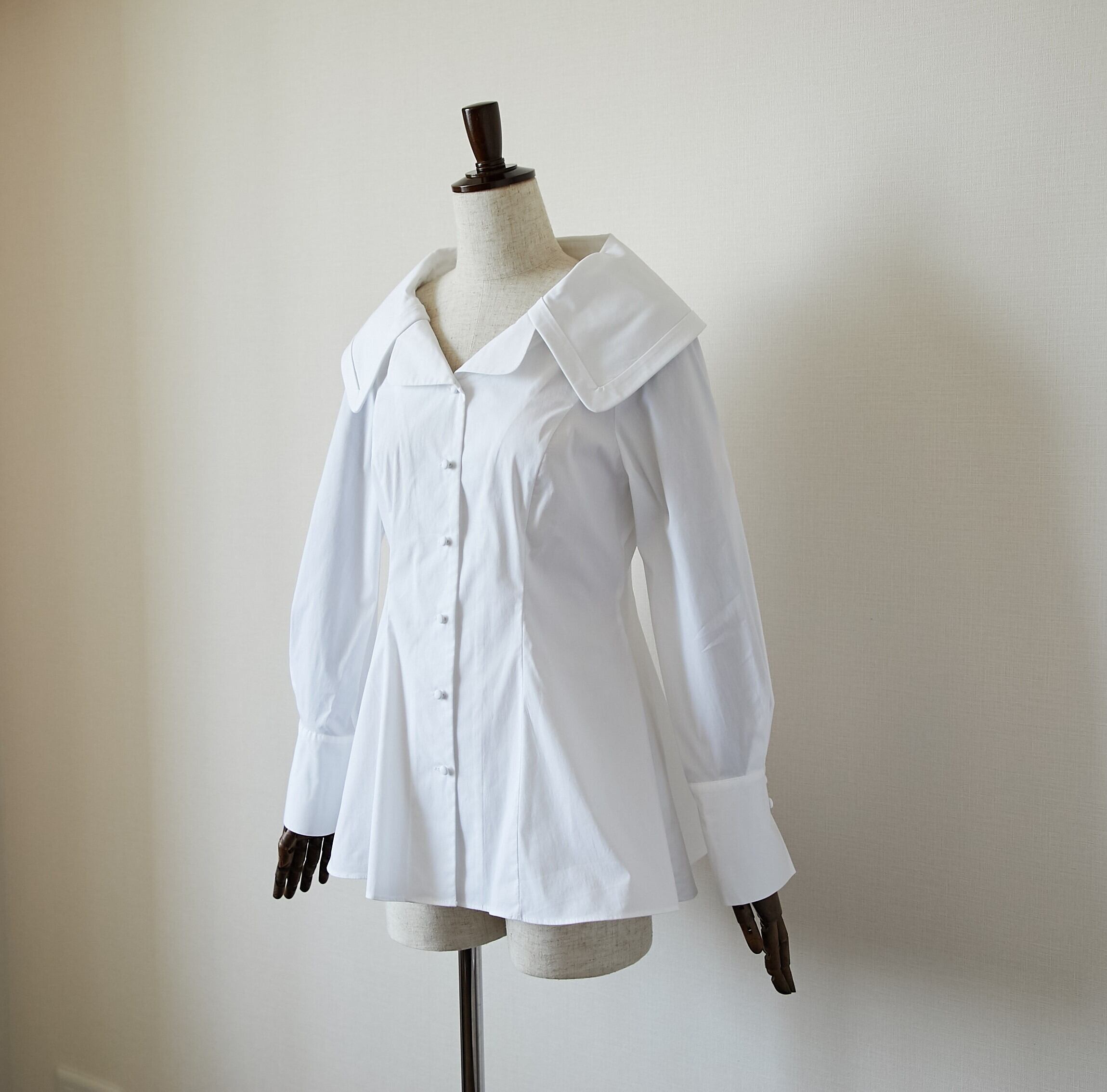 Iris White | SATOKA 