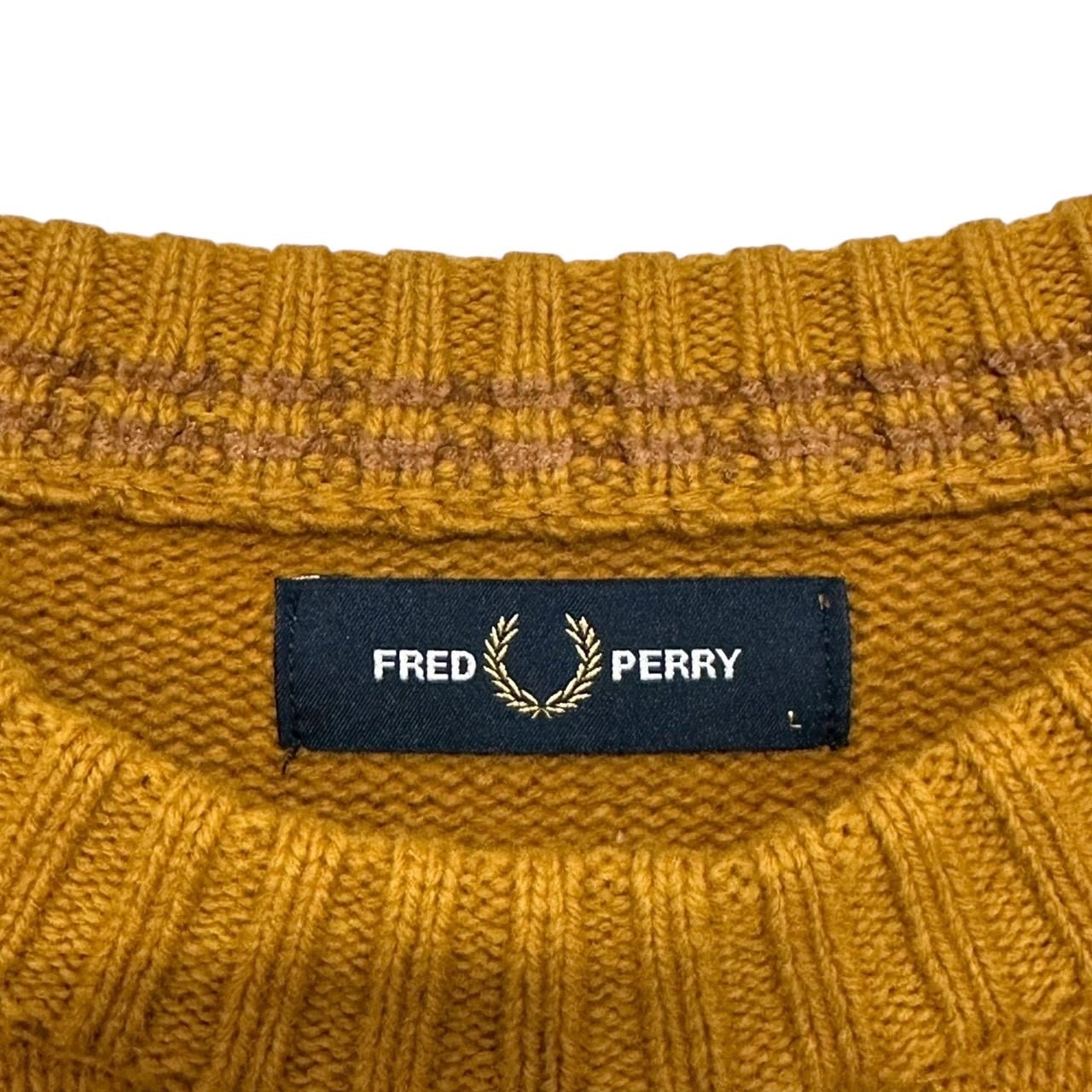 FRED PERRY フレッドペリー ニットセーター L 刺繍ロゴ ワンポイント