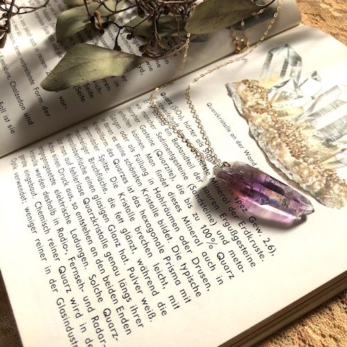 アメジスト鉱物原石 K10 10金 ペンダント(ネックレス)【一点もの】ハンドメイド天然石アクセサリー