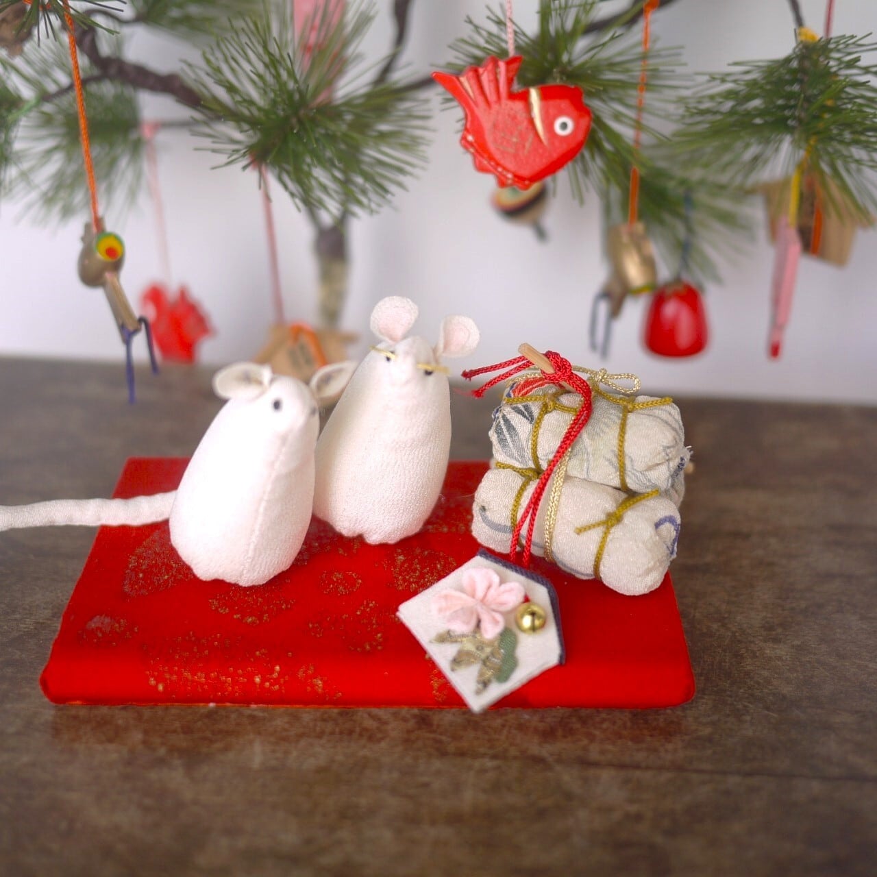 縮緬細工 白ねずみと米俵 日本