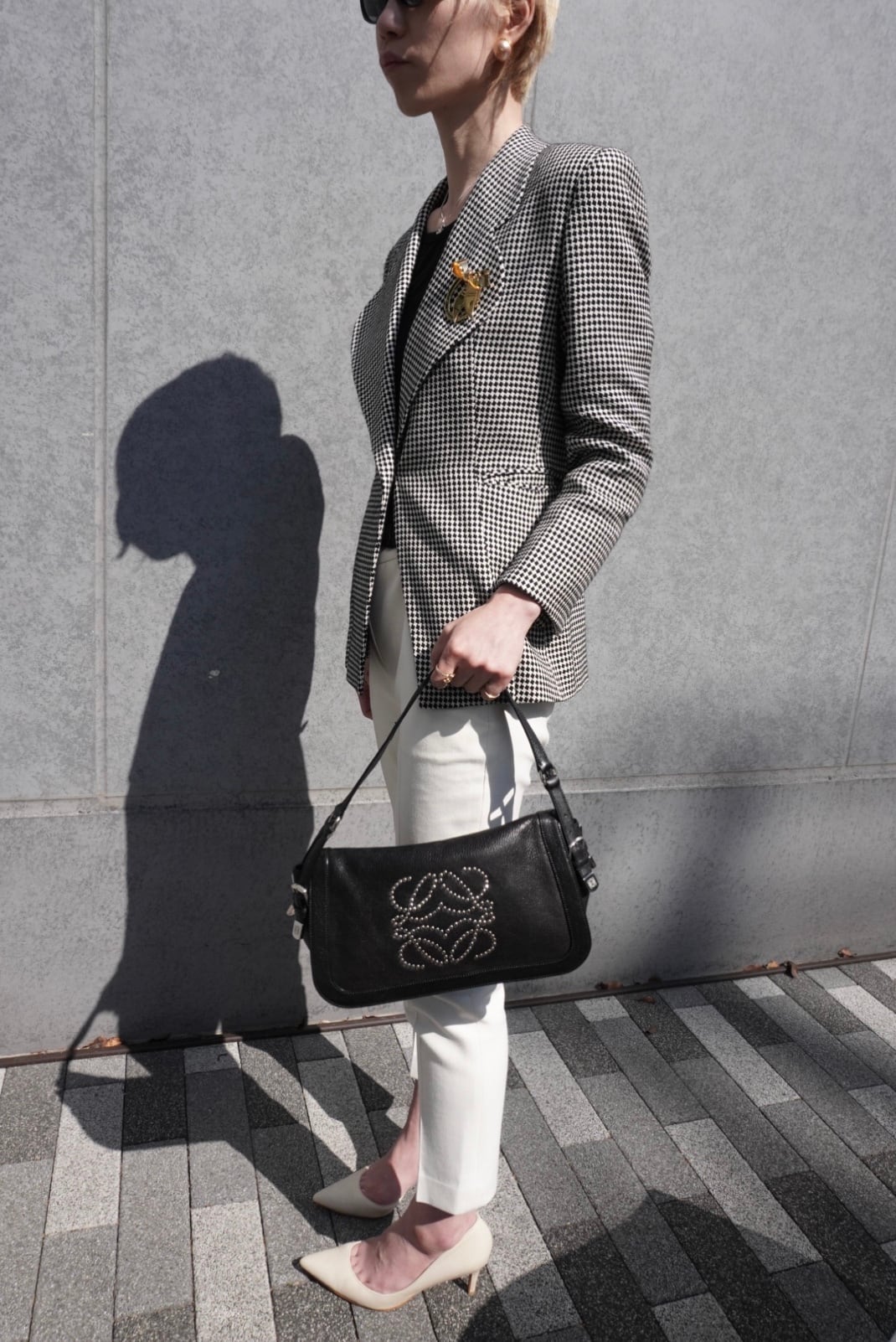 LOEWE ロエベ ショルダーバッグ ブラック アナグラム スタッズ レザー