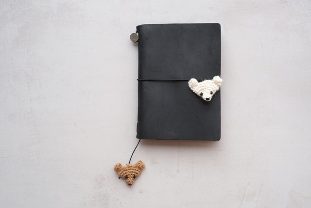 くまとしろくまのチャームセット(かぎ針編み)