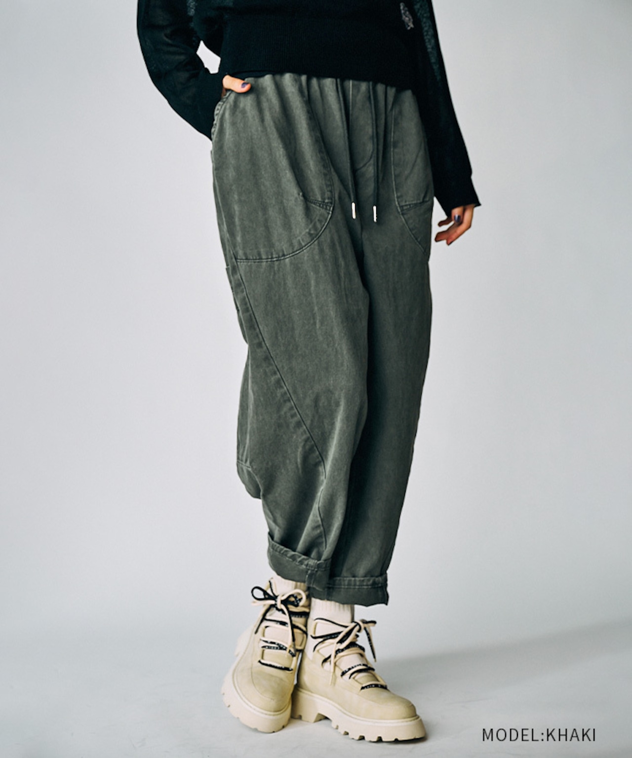 デニムライクバレルレッグジョガーパンツ (KHAKI) CQ-49010