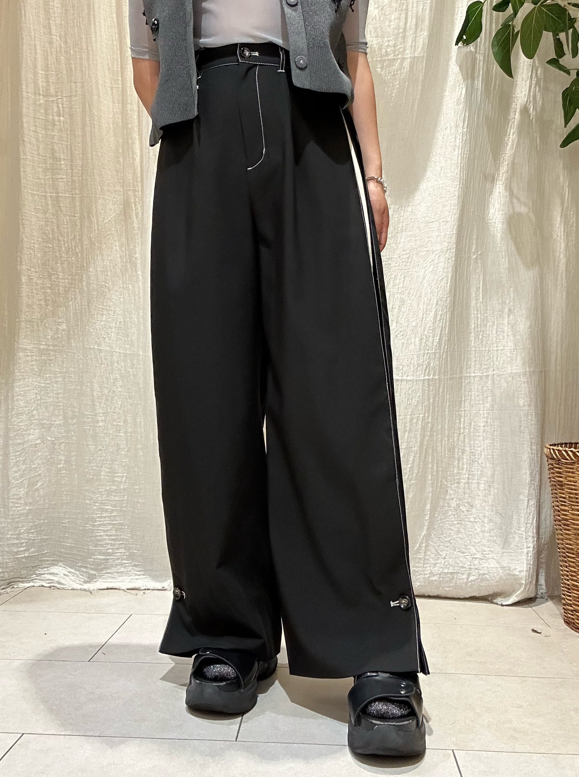 サイドラインタックパンツ Eimee Law(エイミーロウ) | EARL