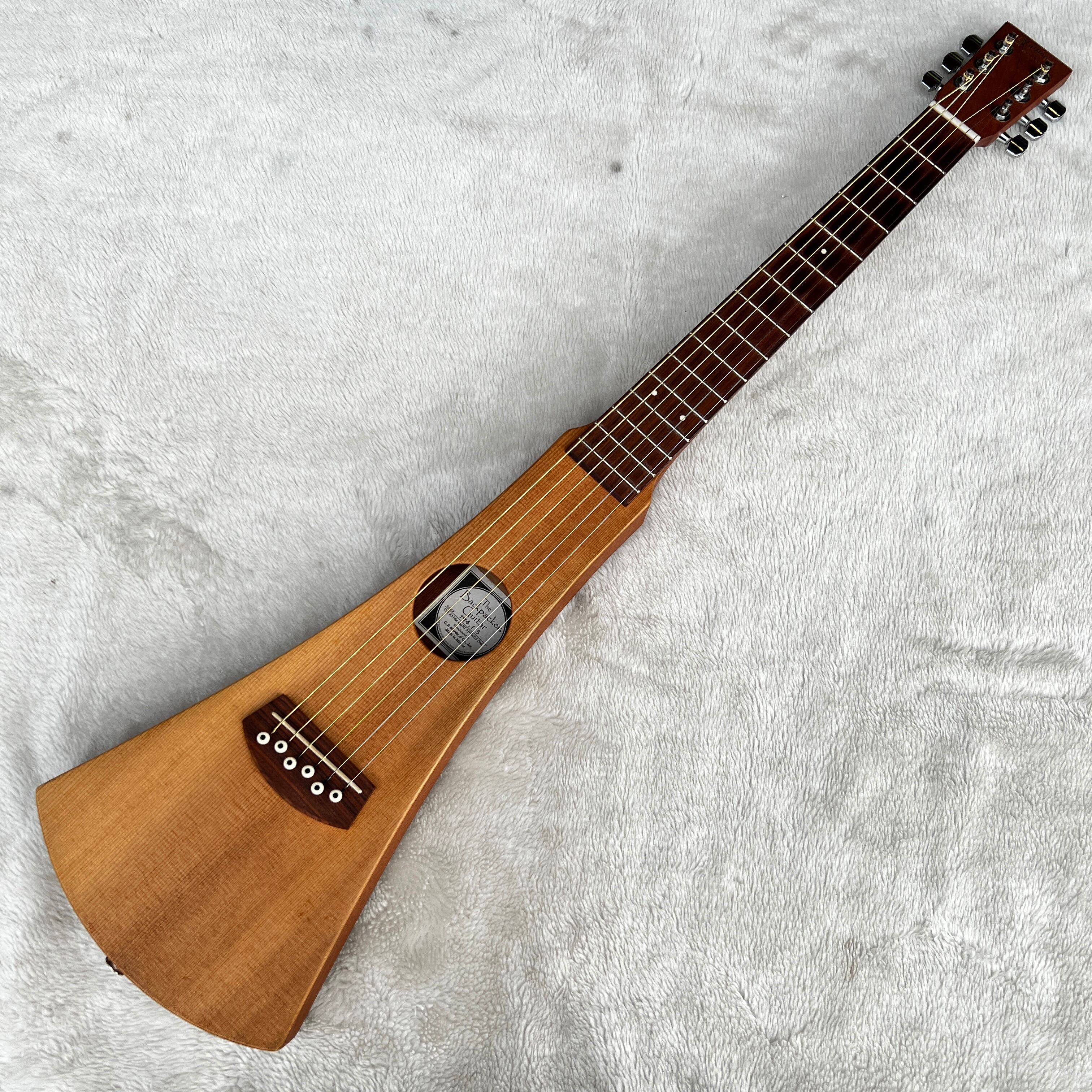 ミャンマーのギター