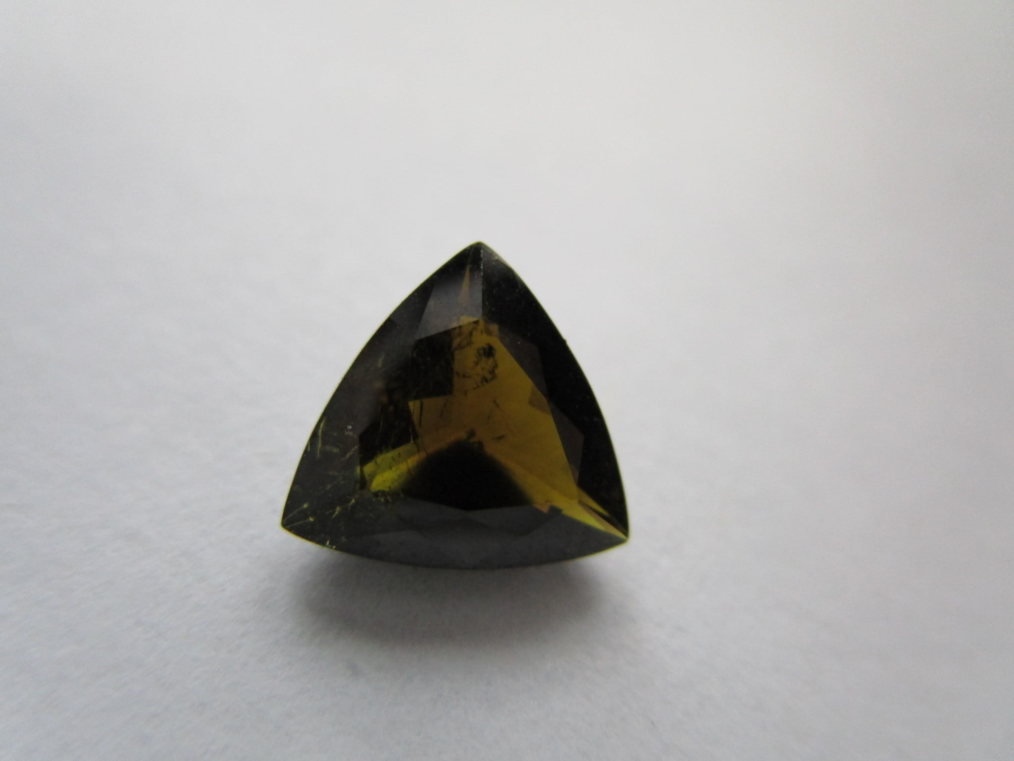超レアな宝石です エピドートCC（カラーチェンジ）1 . 3 3 ct ケニア