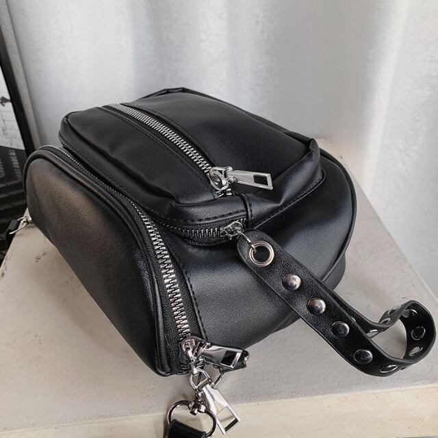 予約販売】ショルダーバッグ シンプル メンズ ミニバッグ レザー