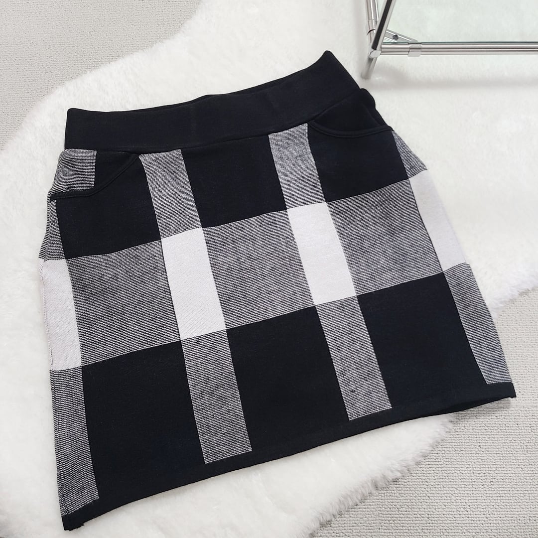 モダンチェックスカート (セットアップ可能) | R.E.M GOLF｜韓国