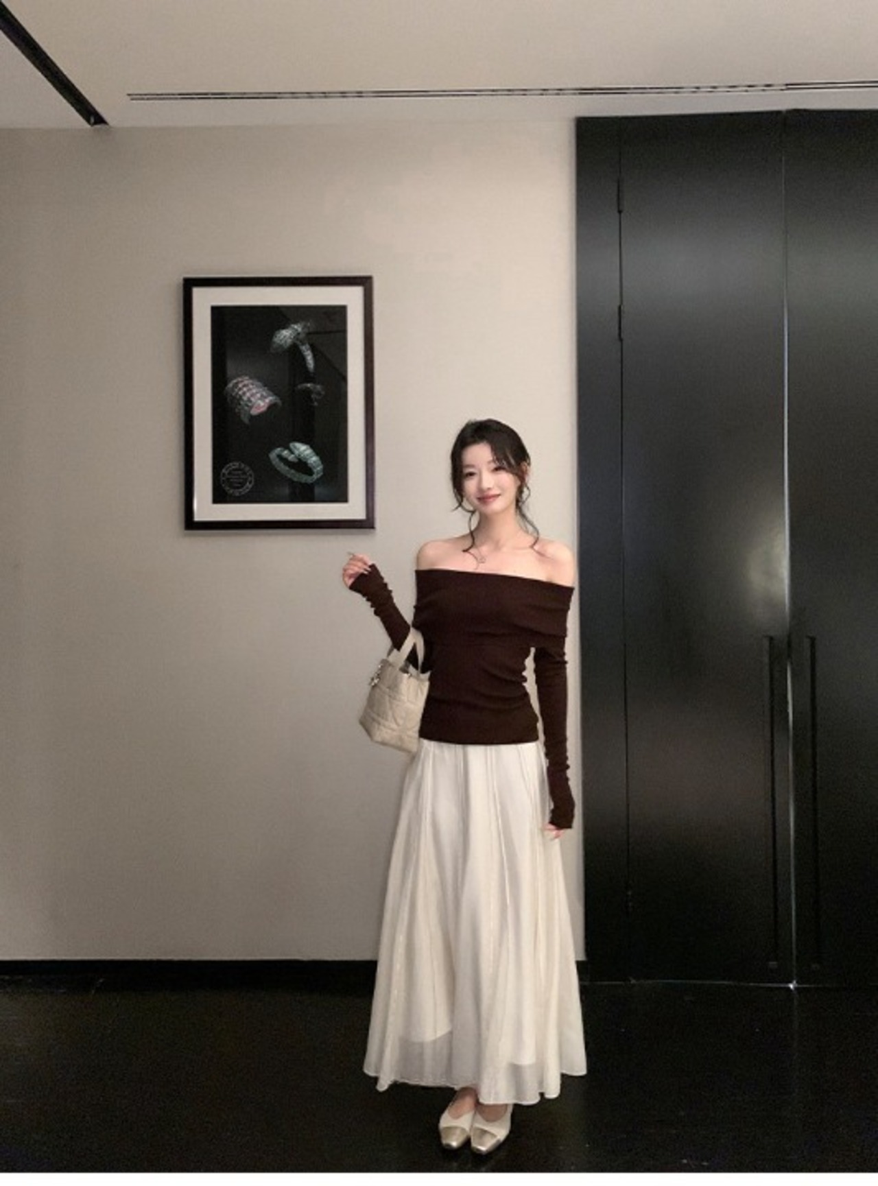 Glossy Material Pleated Flare Long Skirt【H00072】