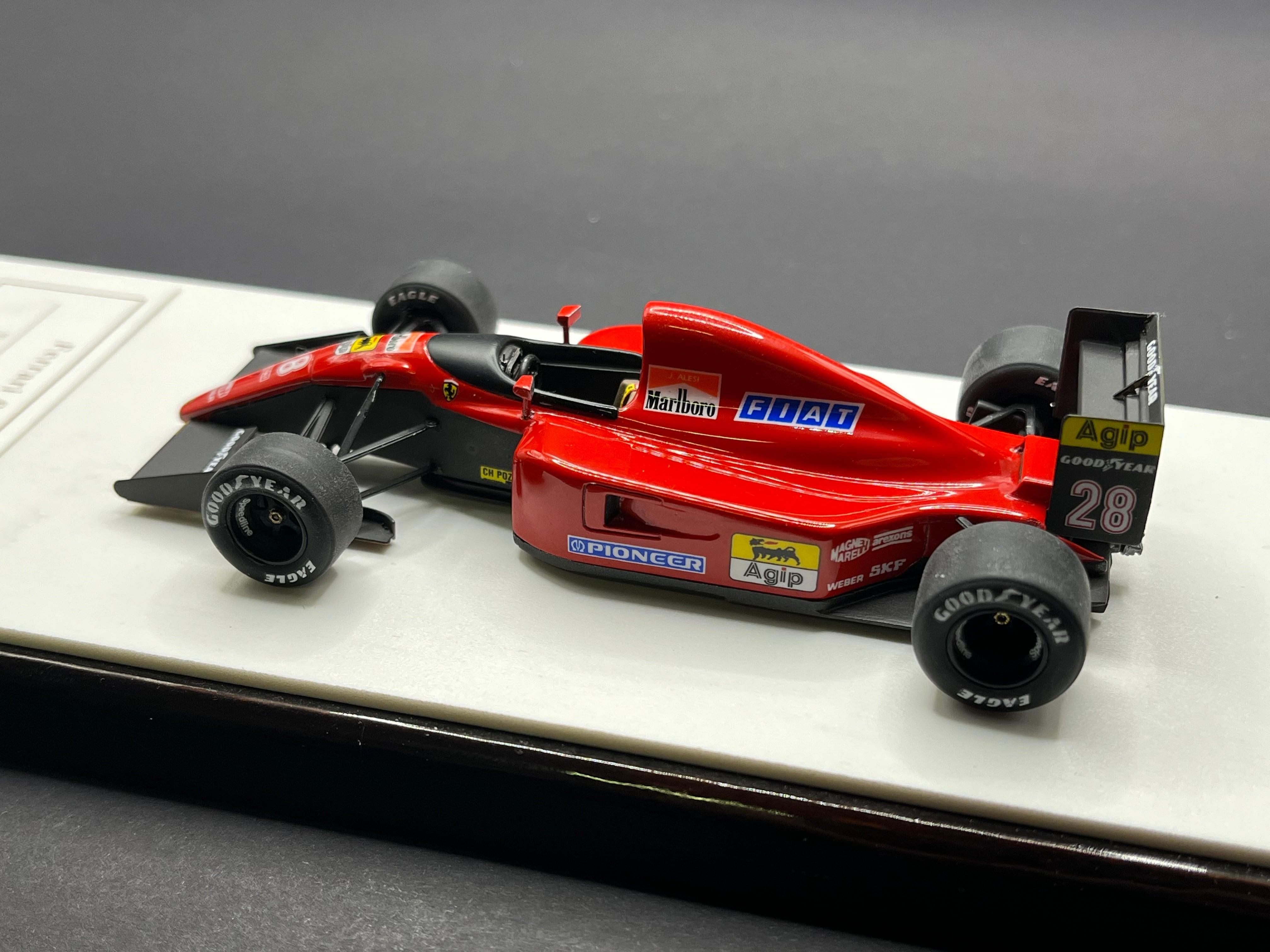 完成品アーカイブ / 現品販売】1/43 Tameo フェラーリ 643 完成品
