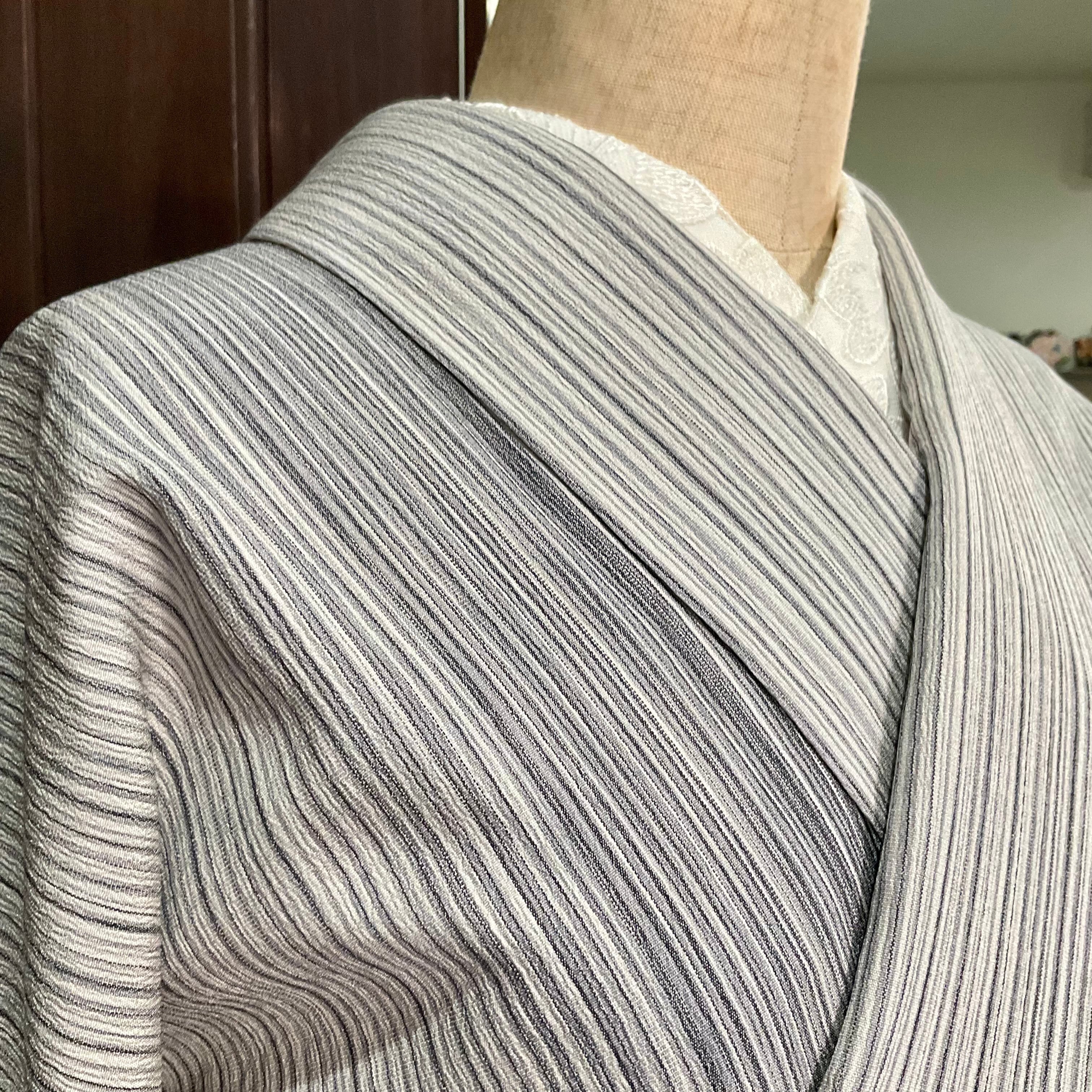 long*白梅鼠の縞*グレー ストライプ お召着物 A807 | kimono tento long*白梅鼠の縞*グレー ストライプ お召着物 A807 | kimono tento
