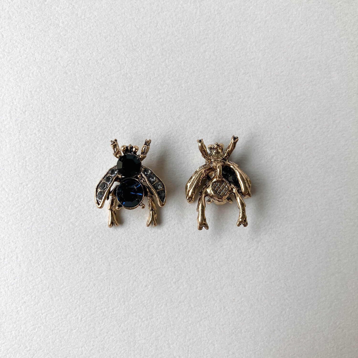 ボタンと近寄る昆虫 ビジュー付き昆虫メタルボタン（25mm） | Dua-アクセサリーパーツショップ
