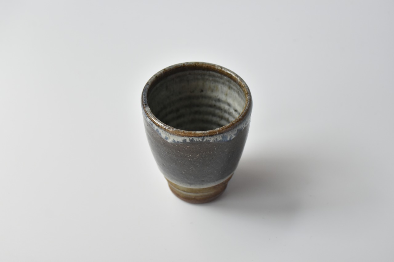 小代瑞穂窯 / 福田るい : 細手湯呑 (逆皮クジラ) 茶青ミックス