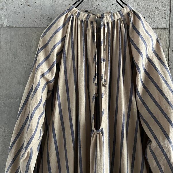 BUNON(ブノン) Hand Print & Dance Embroidery Back Ribbon Dress