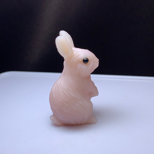 4.ピンクオパールうさぎ・インテリア