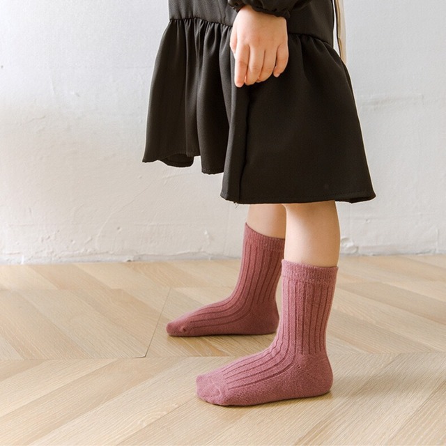 【即納】ナチュラルカラーの無地クルーソックス 4足セット