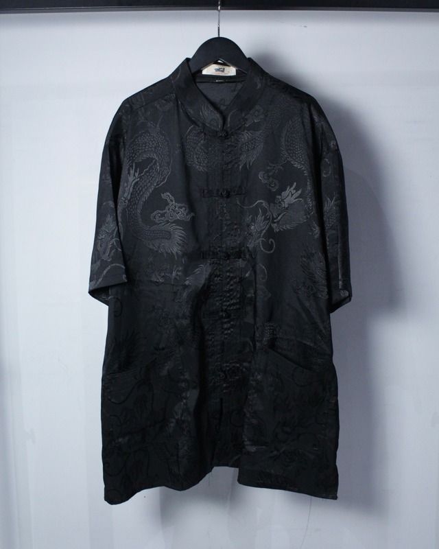 【Caka BLACK】Shiny Black Coloring Dragon Design Vintage Loose S/S China Shirt