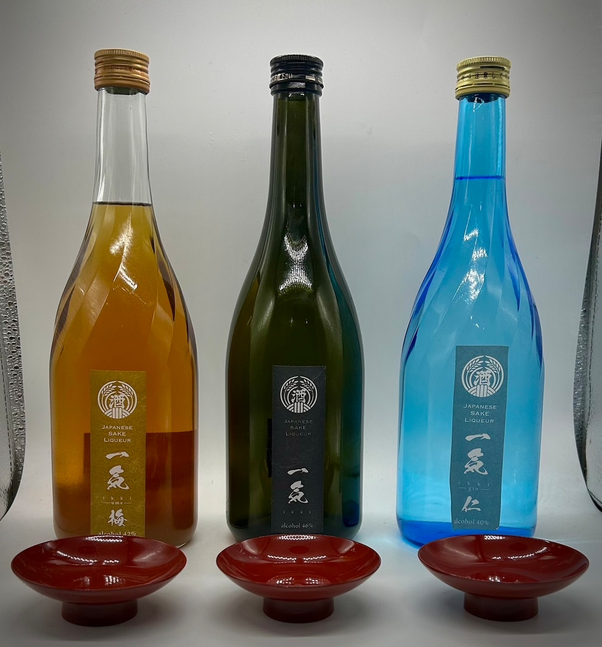 STRONG 一気 3本 COMBO SET(一気-SAKE-46% 一気-UME-42% 一気-GIN-40% 720ml×3種各1本)盃× ...