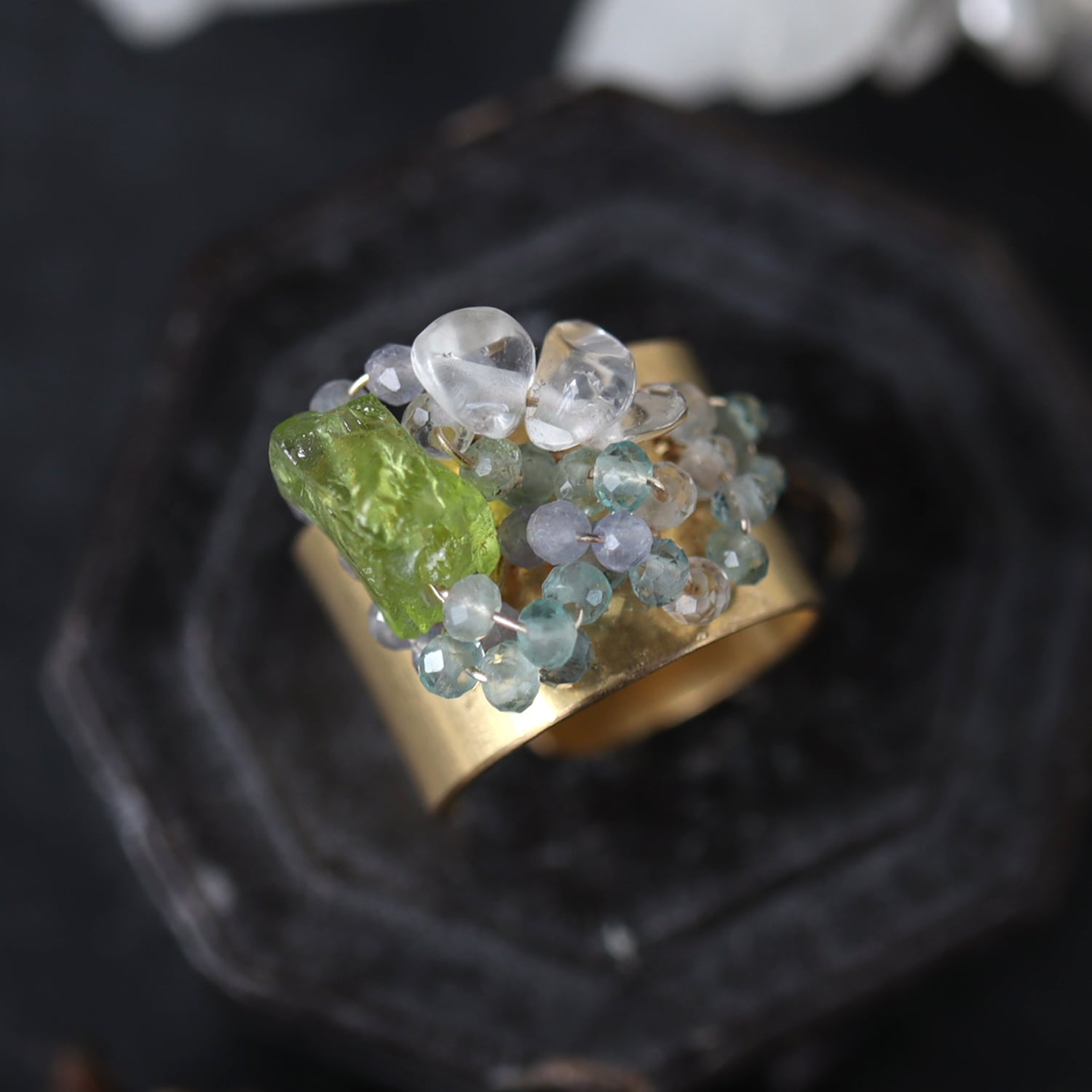 witch/花石:鉱物植物アクセサリー/オブジェ