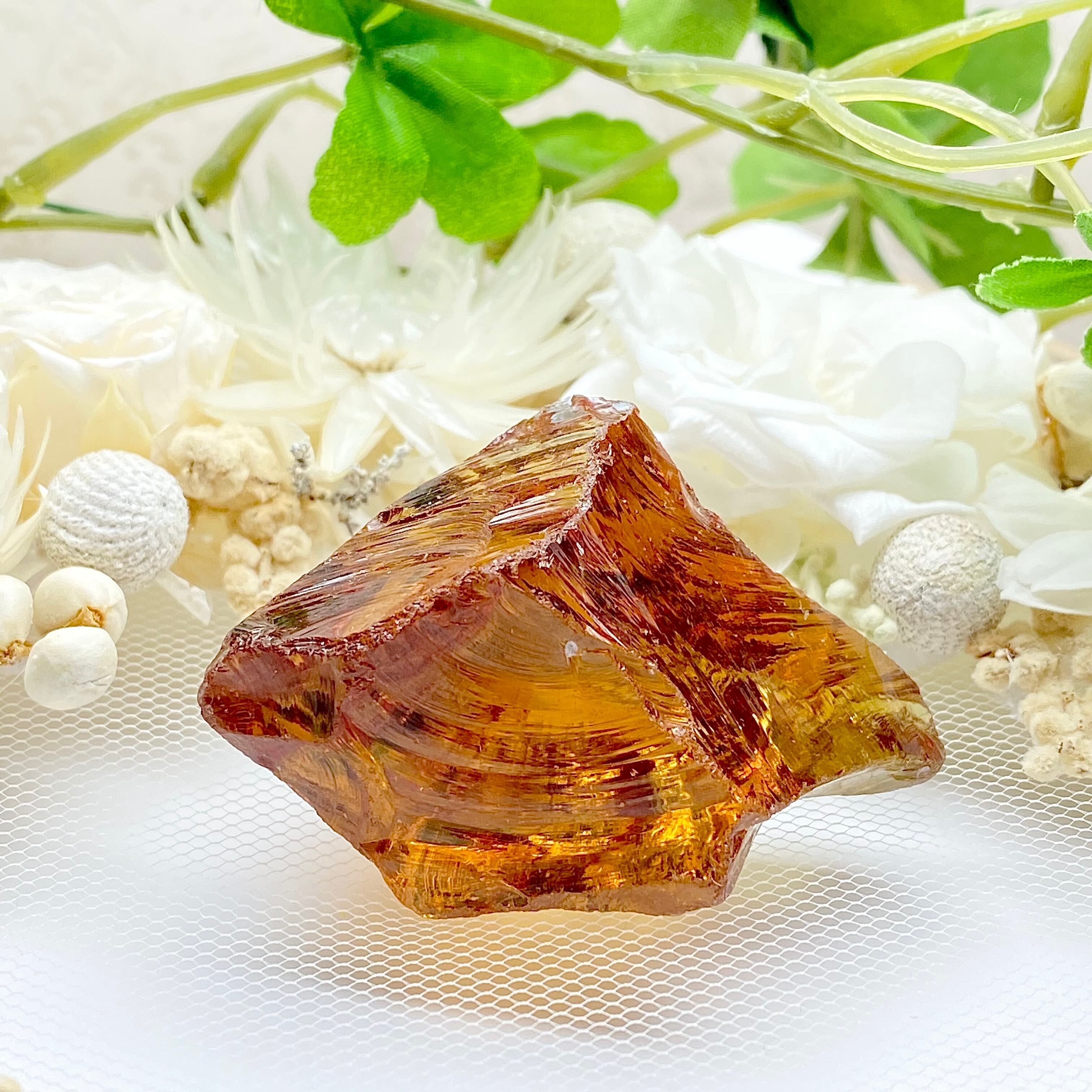 インドネシア産アンダラクリスタル原石 【カラーチェンジあり】 ミステリアスオレンジB