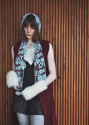Ammi Vine | Embroidered Lace Veil Hood