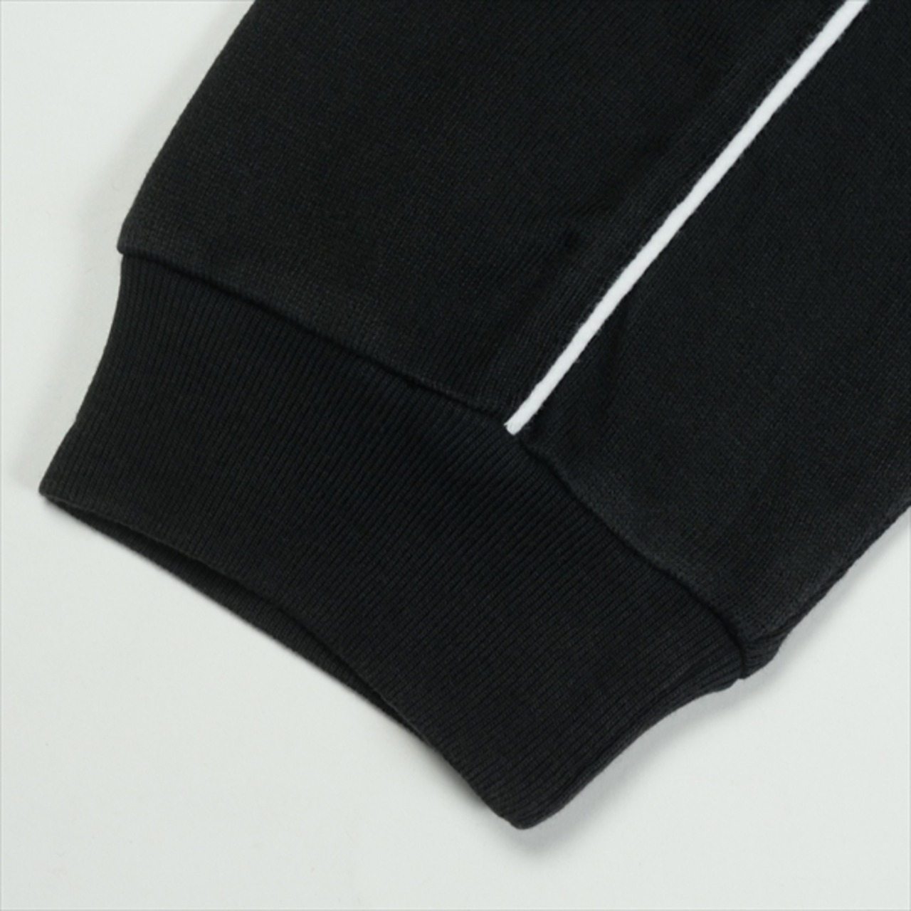 Size【M】 SUPREME シュプリーム 25SS Paneled Piping L/S Top Black 