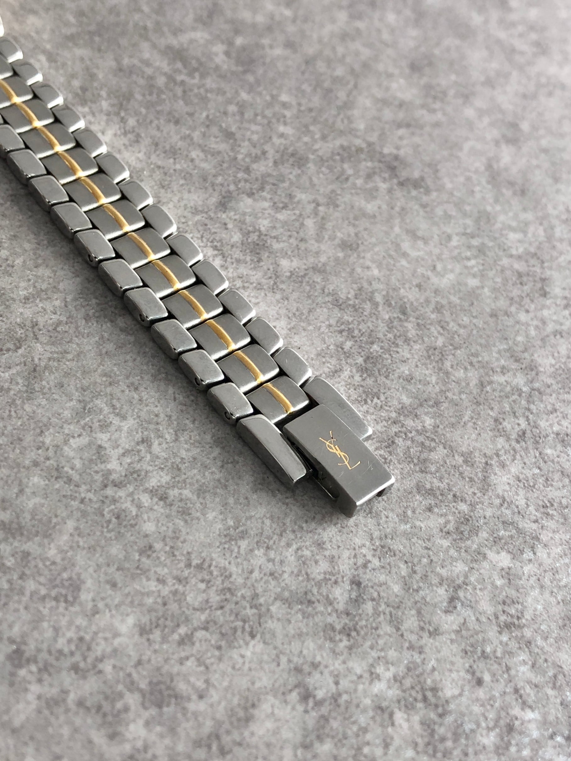 Yves Saint Laurent イヴ・サンローラン 腕時計 シルバー ステンレス