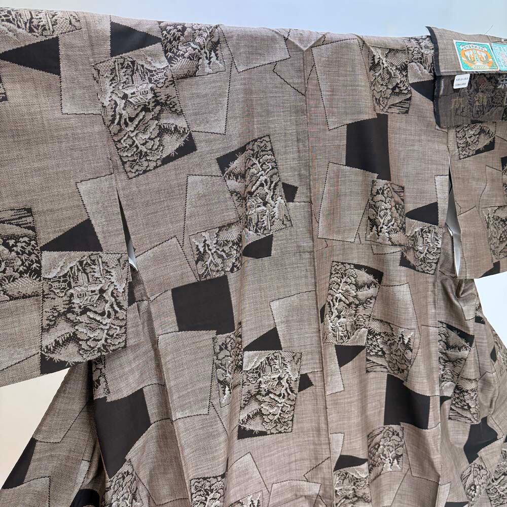 大島紬 9マルキ 泥染大島 本場大島紬 証書付き お洒落着 普段着 正絹 裄64cm 身丈158cm 美品 リサイクル着物 M サイズ 5389