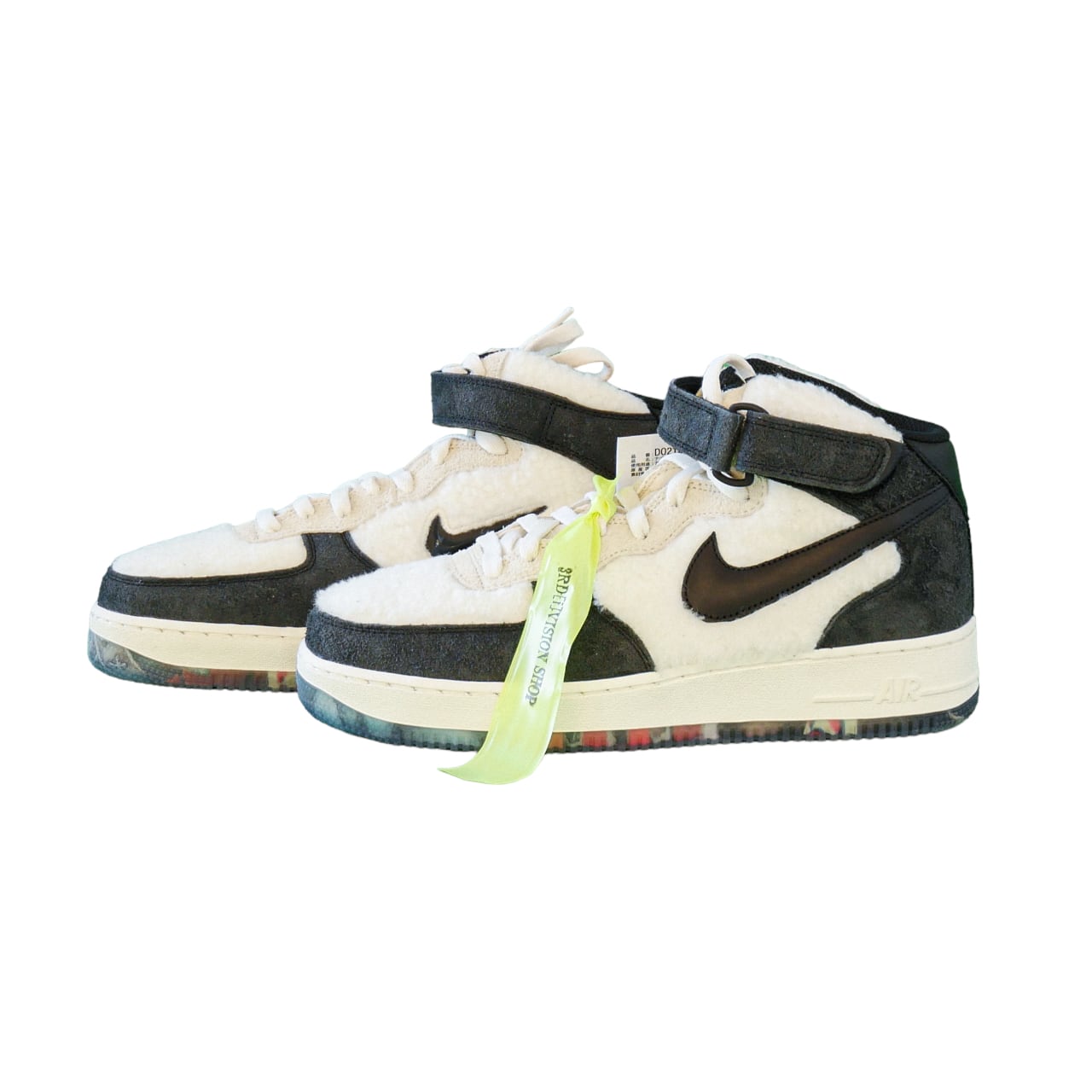 ナイキ　NIKE AIR FORCE1 MID ‘07PRM パンダ　上野