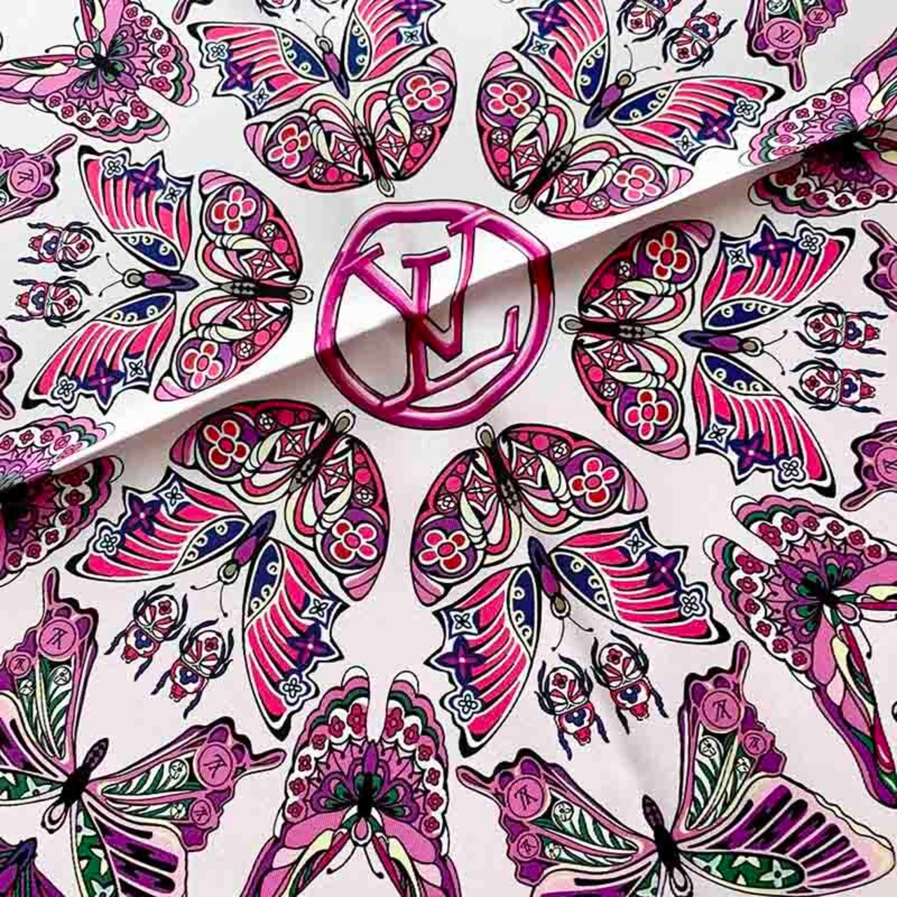 ルイヴィトン　スカーフ 　 LVカレ90 　 アゲハ蝶ピンク  12ACbt1-1