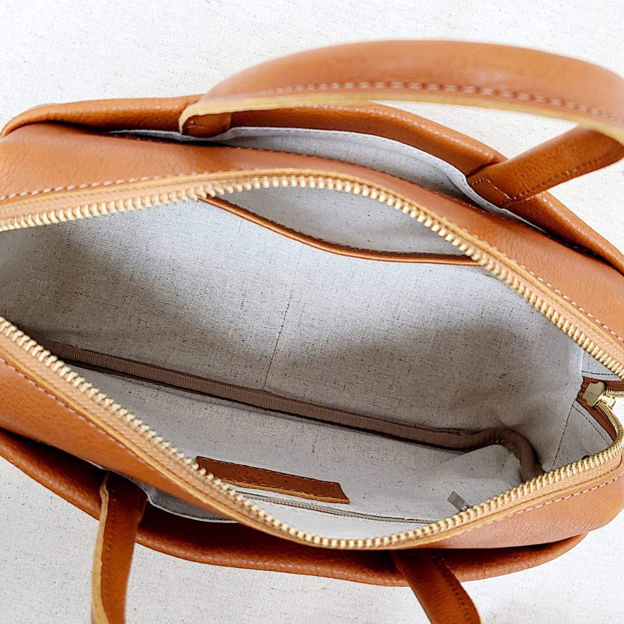 かばん屋さんのショルダーバッグ（キャメル）