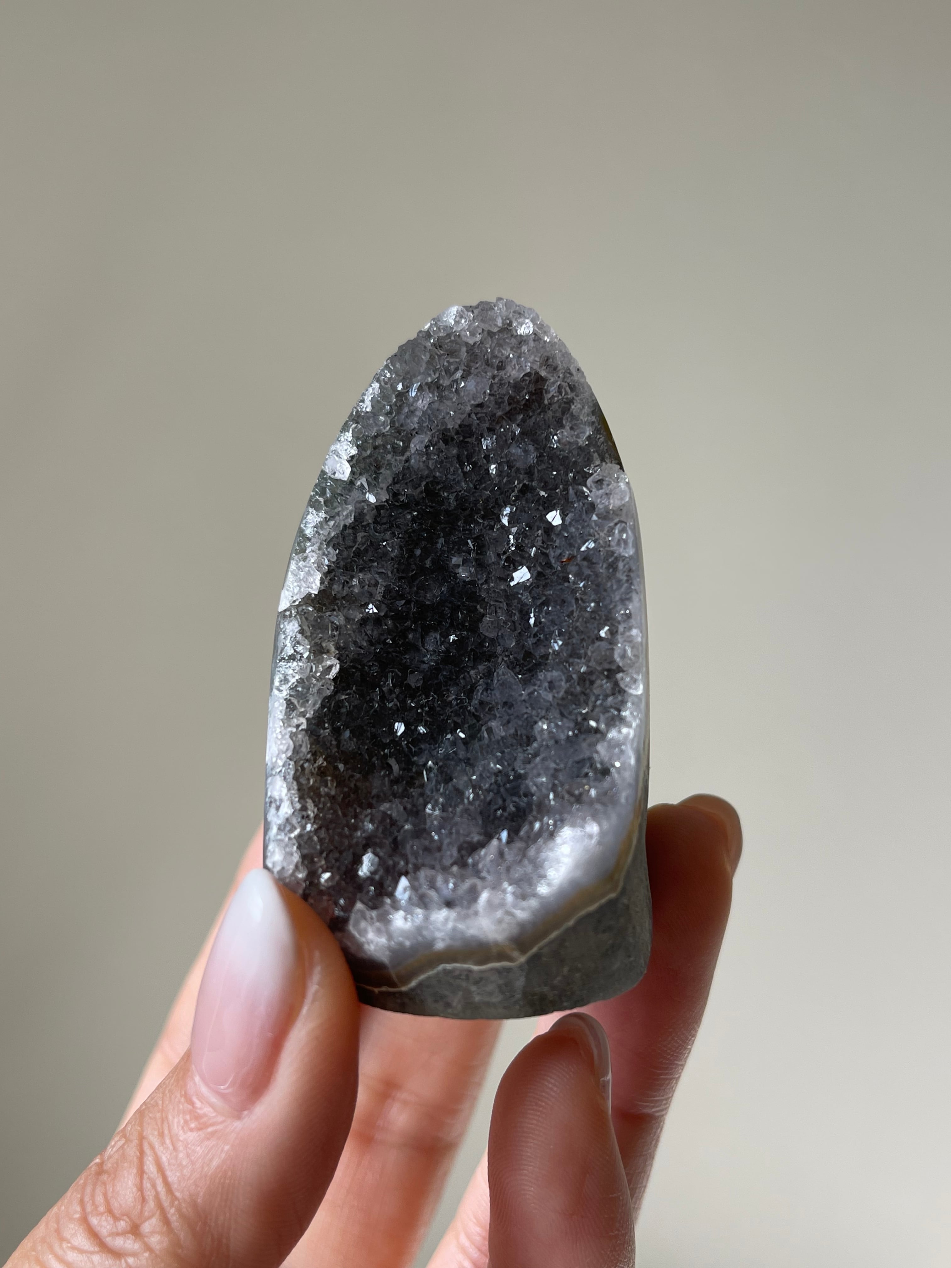 アメシストミニジオード/Amethyst mini geode No.04