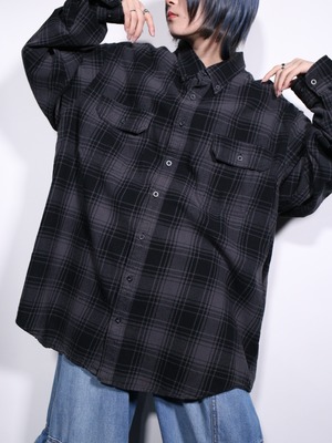 XXLT over silhouette ombre check shirt